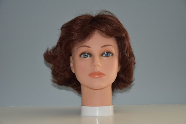 short red wig on mannequin head